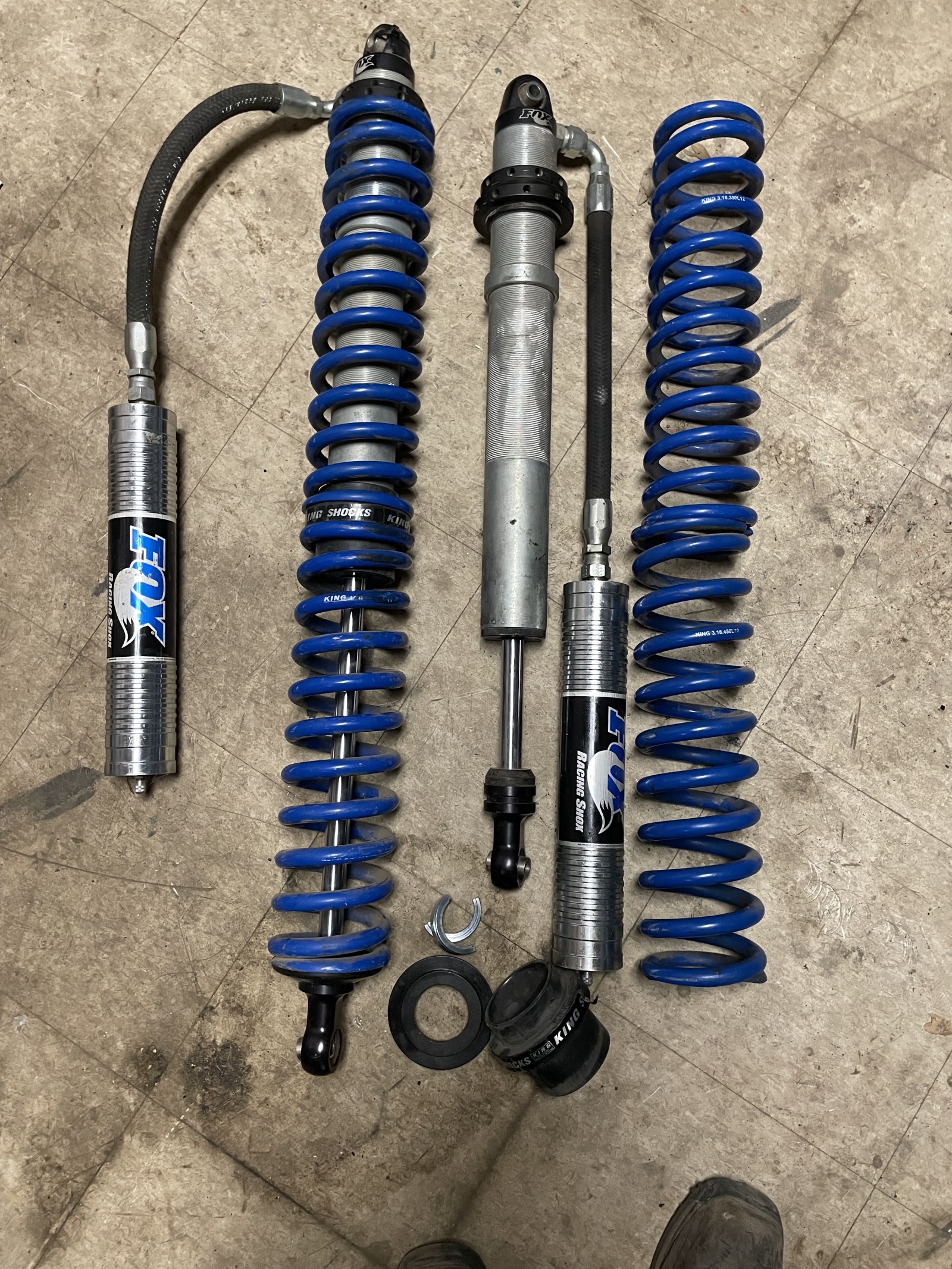 For Sale: 2.5x14 fox coilovers - photo0