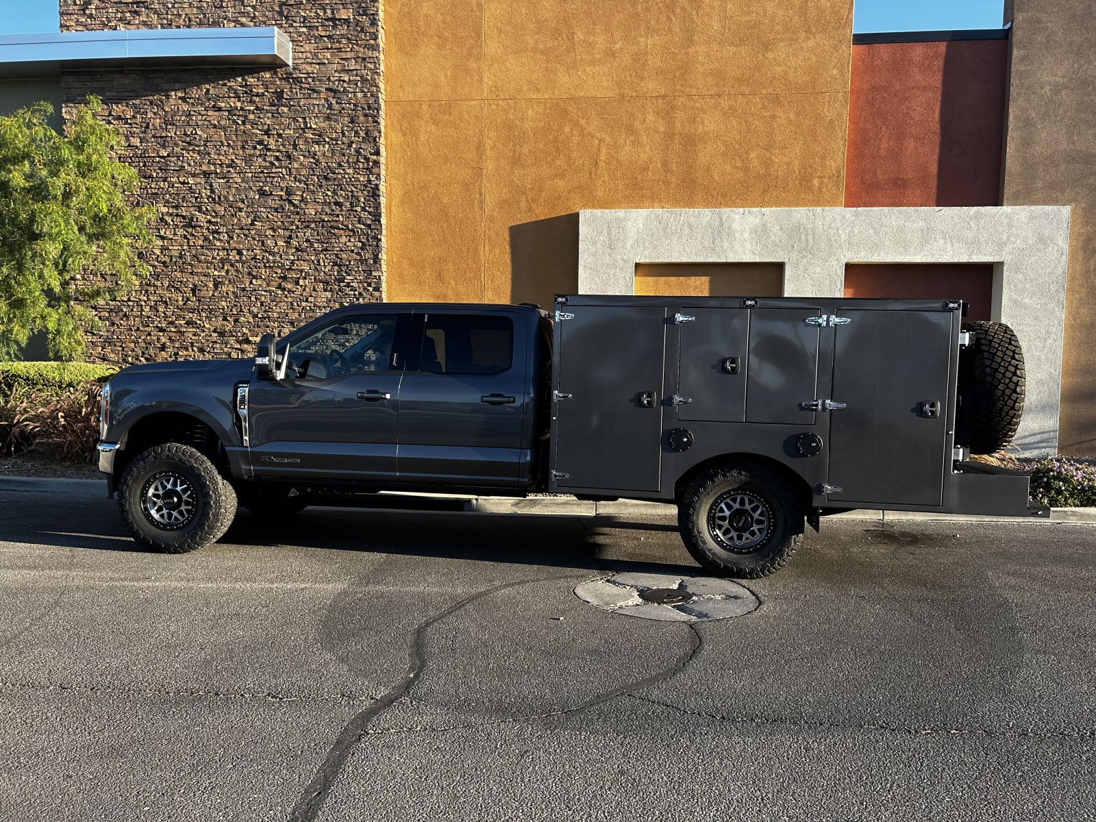 For Sale: Brand new Turnkey chase truck ready for the 1000 - photo1