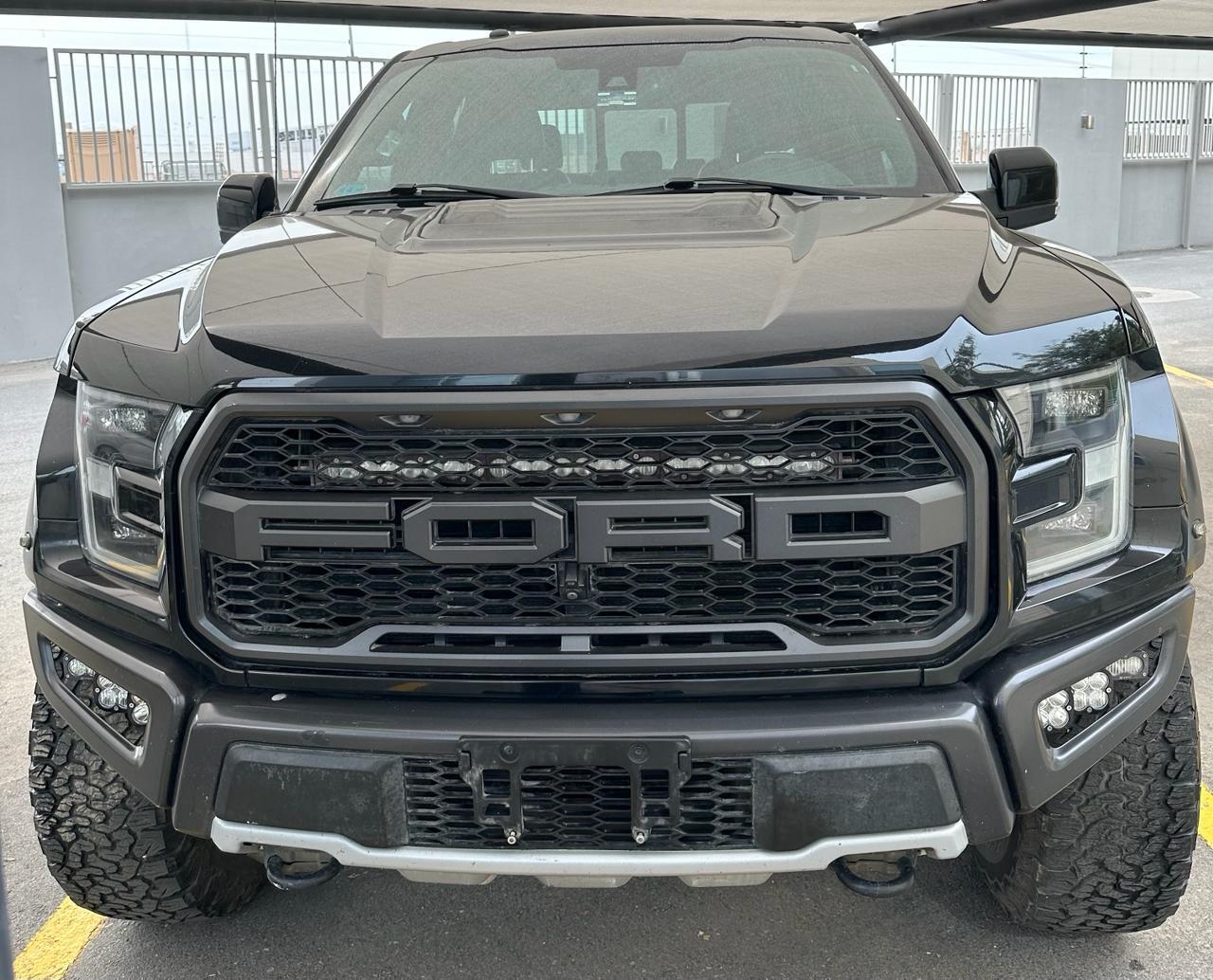 For Sale: 2017 Ford Raptor Truck  - photo4