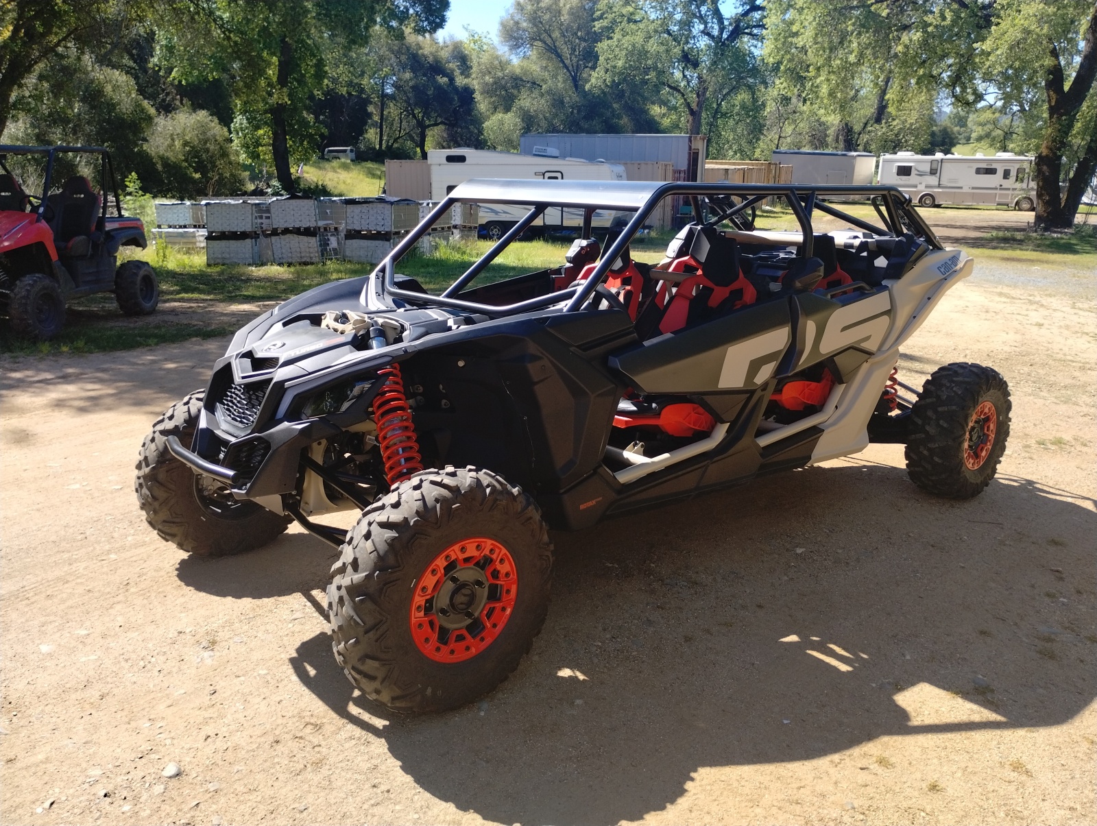 For Sale: 2021 can am x3 max xrs RR smart shock - photo0