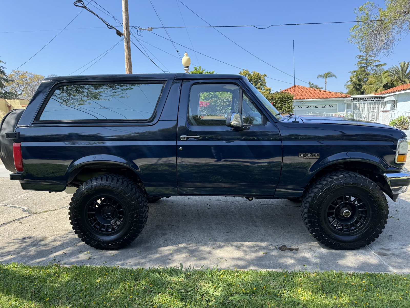 For Sale: 1995 Ford Bronco  - photo2