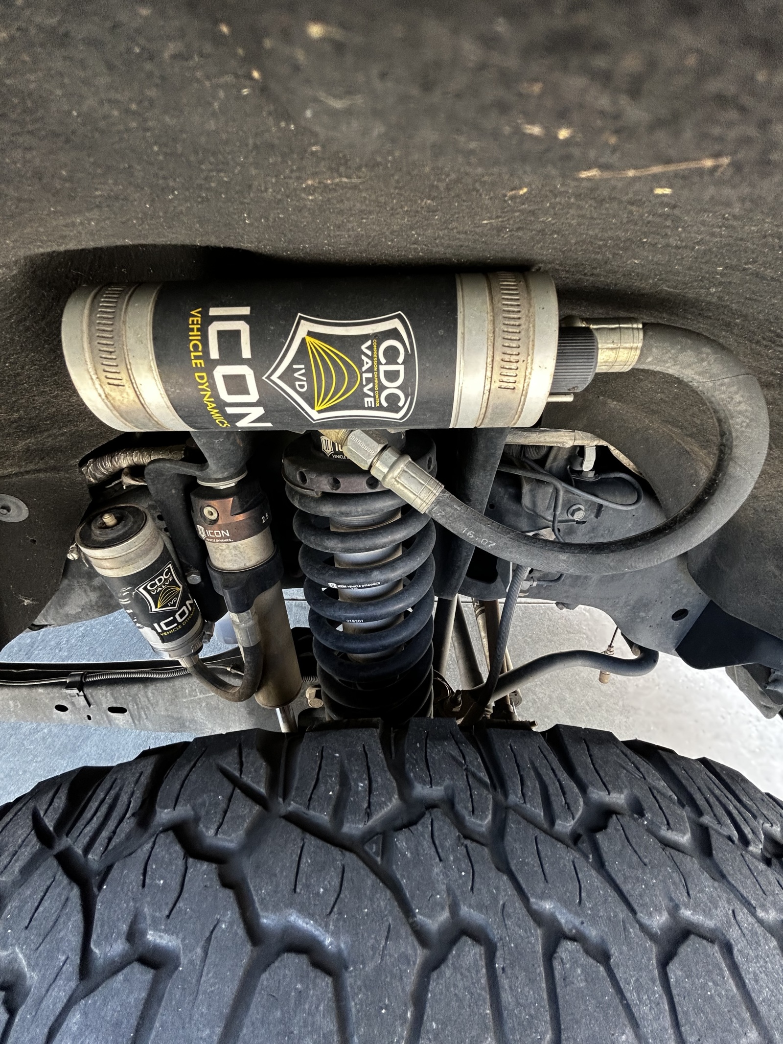 For Sale: Ford F350 Diesel 4x4 Coilover Conversion - photo9
