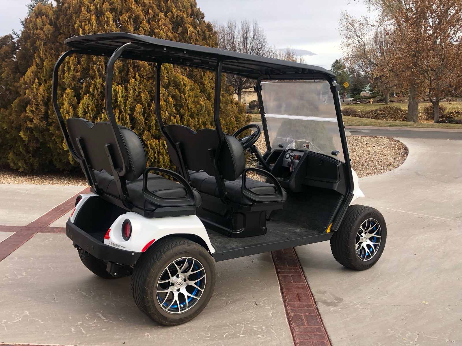 For Sale: ❕Brand New Lithium 4-Seater Luxury Golf Cart❕ - photo2