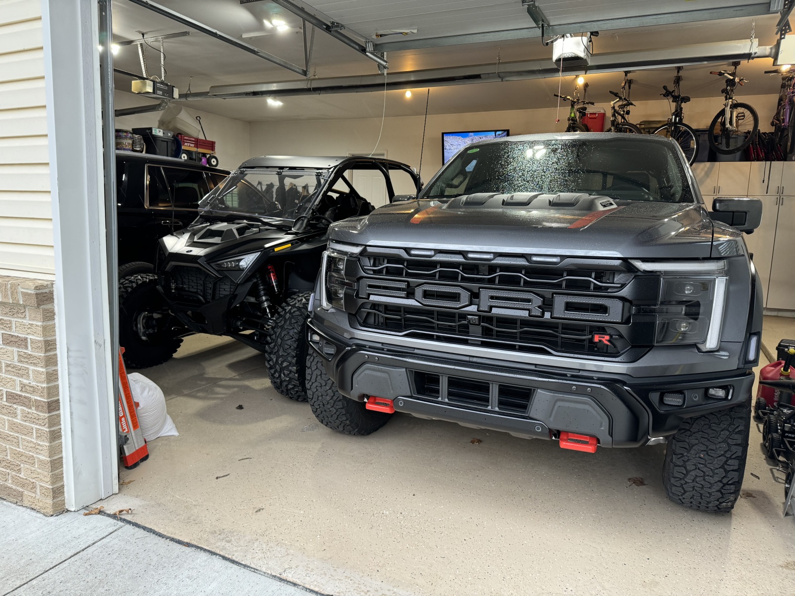 For Sale: 2024 Ford Raptor R  Sale or partial trades - photo1