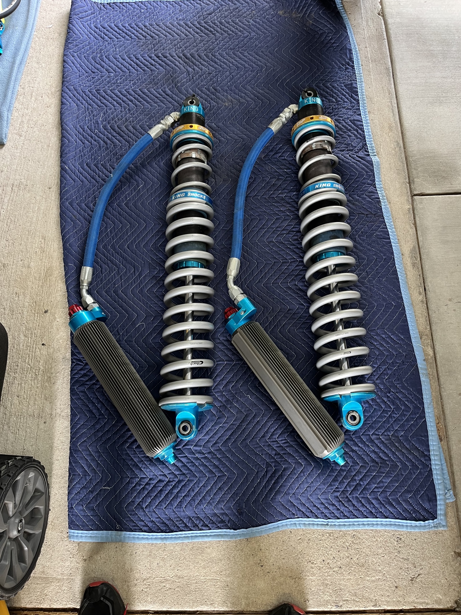 For Sale: King 3.0x14 Race series coilovers  - photo0