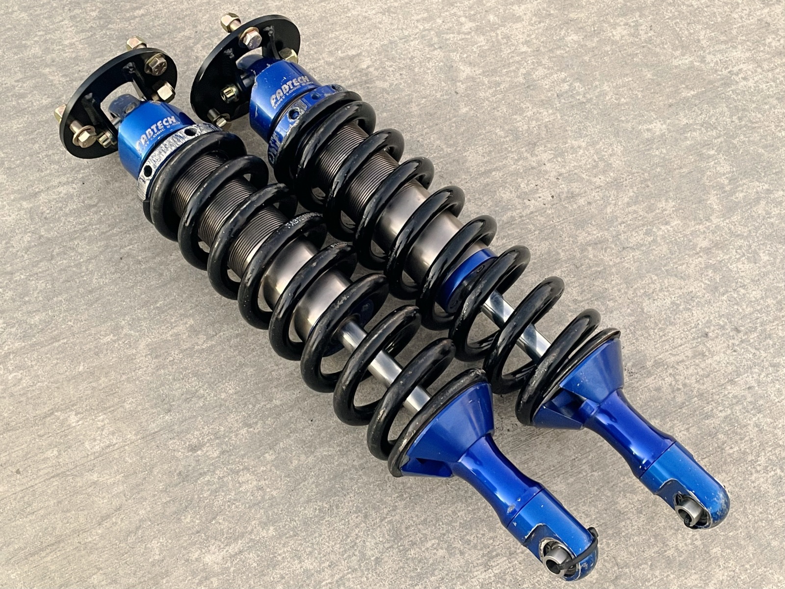 For Sale: 05+ Tacoma Fabtech/ Dirt Logic 2.5 Extended Travel Coilovers - photo0