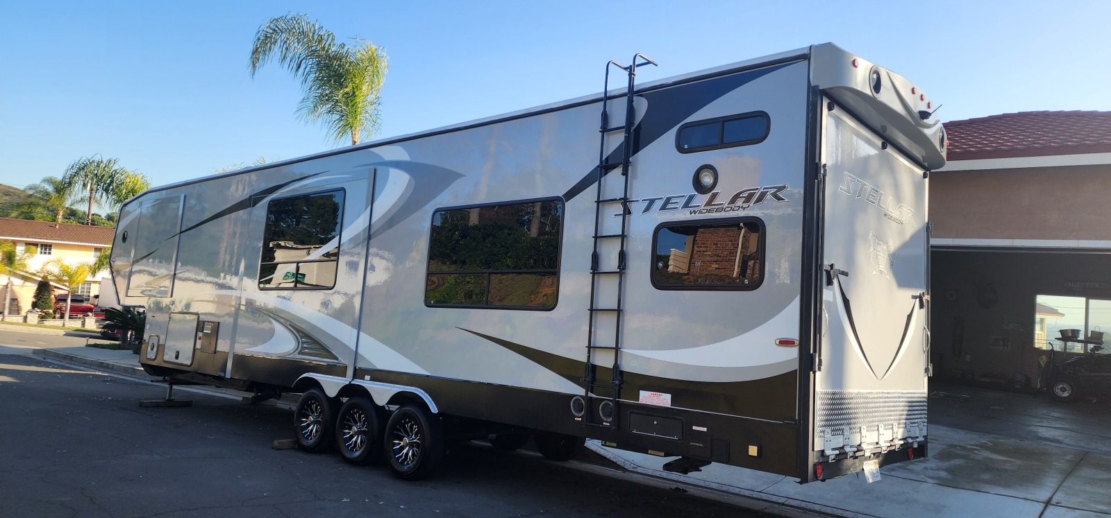 For Sale: 2015 Eclipse Stellar 33SSG + 4 Toy hauler 5th Wheel trailer  - photo0