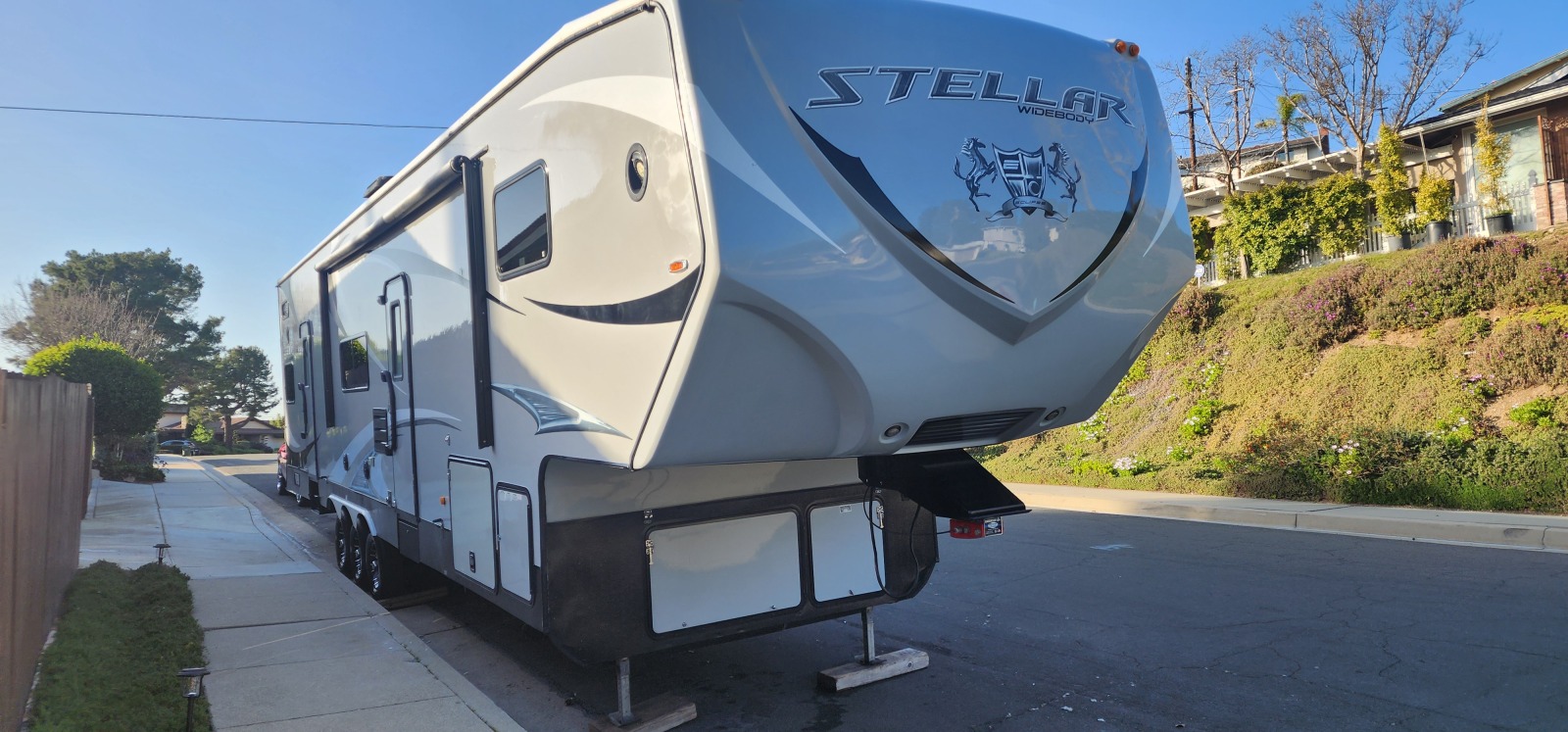 For Sale: 2015 Eclipse Stellar 33SSG + 4 Toy hauler 5th Wheel trailer  - photo2