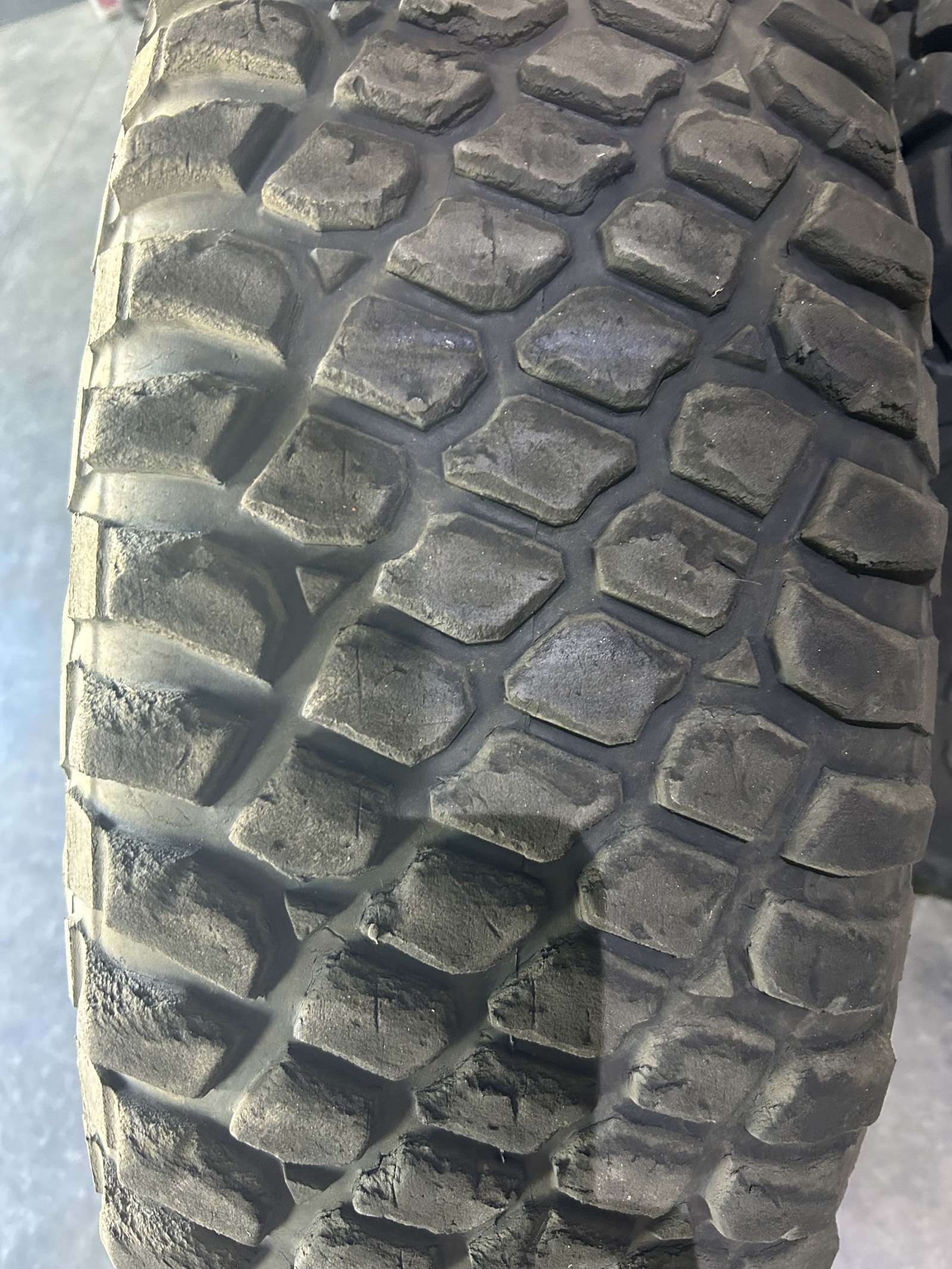 For Sale: (SOLD)BFG KM3 1150/15 Tires on RACELINE RT291 Ryno 15X5.5 Beadlocks - photo8