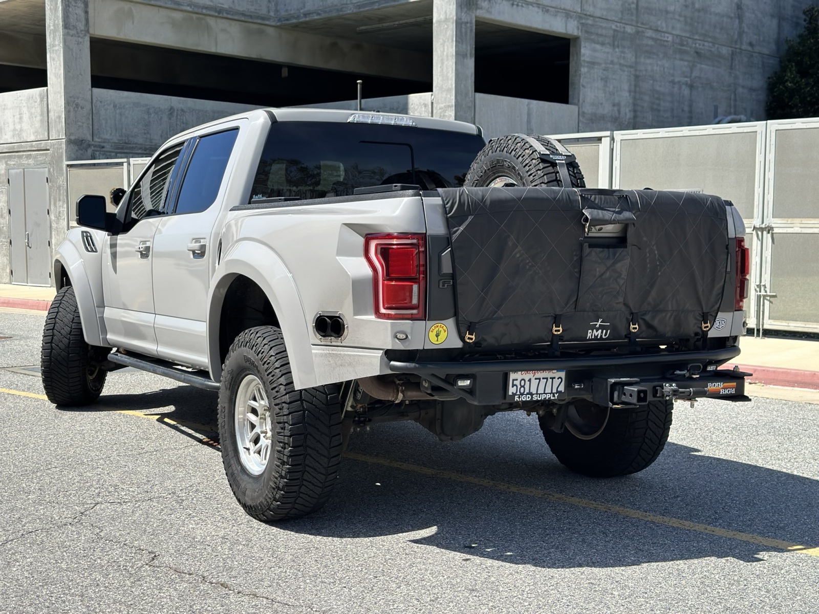 For Sale: 2019 Gen 2 Raptor - Fully Loaded & Lovingly Maintained! - photo4