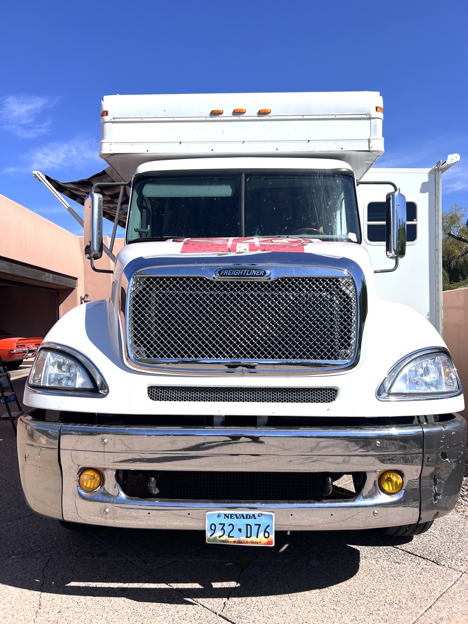 For Sale: 2005 Haulmark Model 3329DS, Freightliner Columbia Chassis, twin screw with the lockers, 515hp Detroit 60 Series, 12 Speed Auto shift Transmission. 413k miles. - photo3