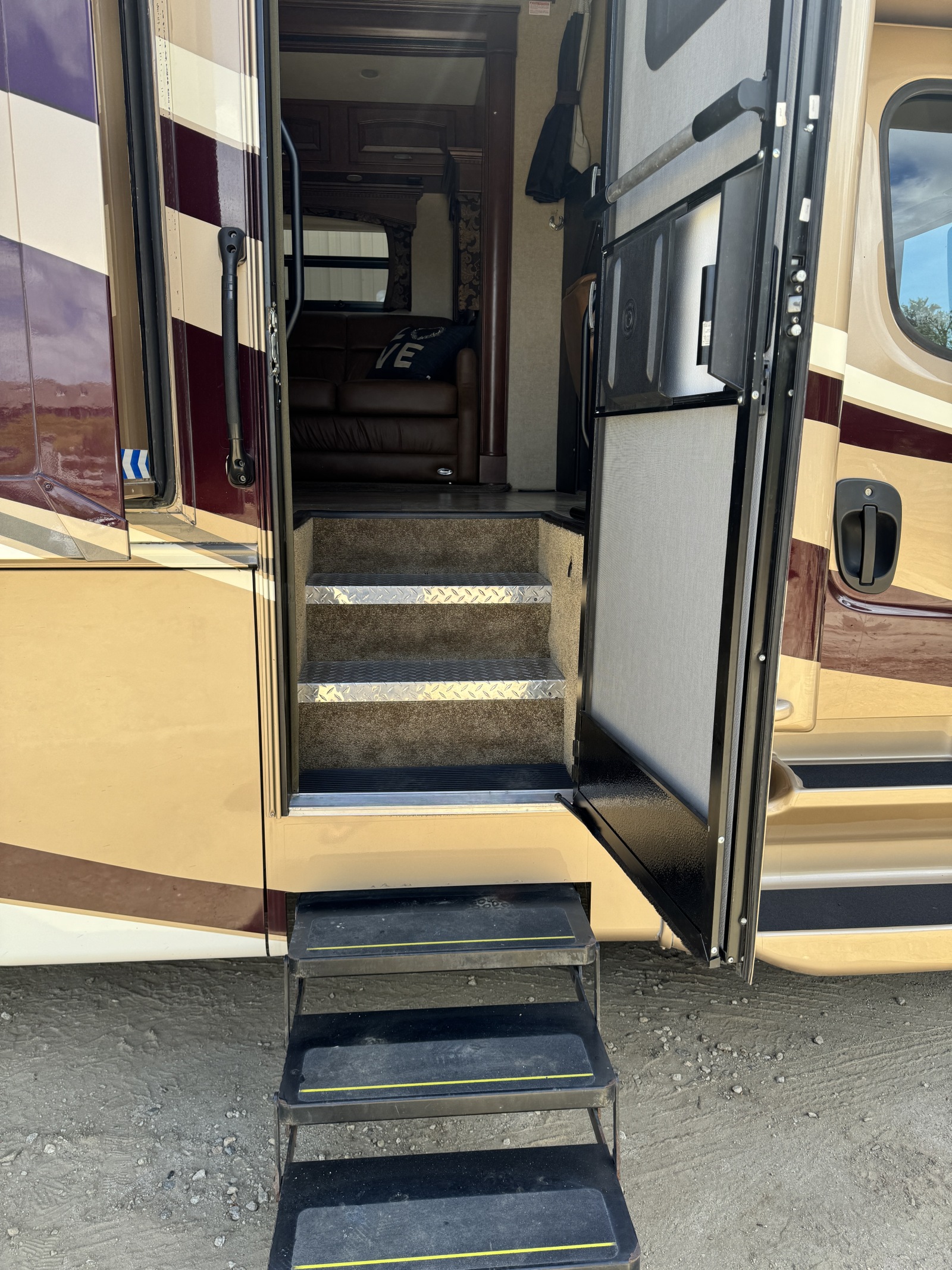 For Sale: 2015 Jayco Senaca 37 TS Frieghtliner Chassis - photo27