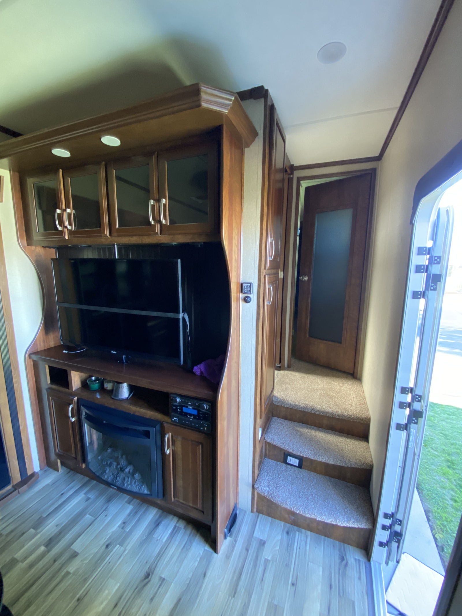 For Sale: Truck and 5th wheel RV - photo5