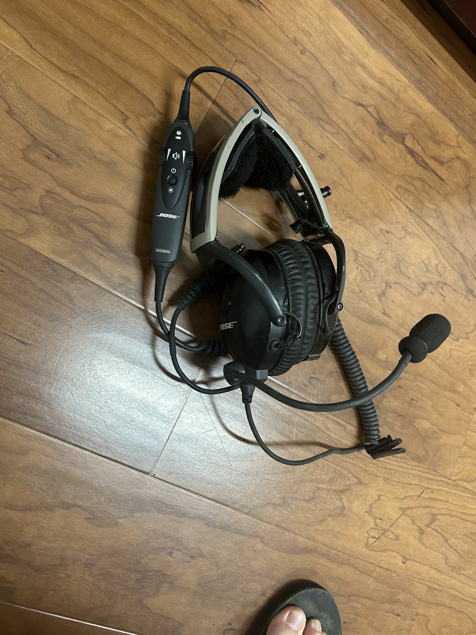 For Sale: BOSE HEADSET - photo0