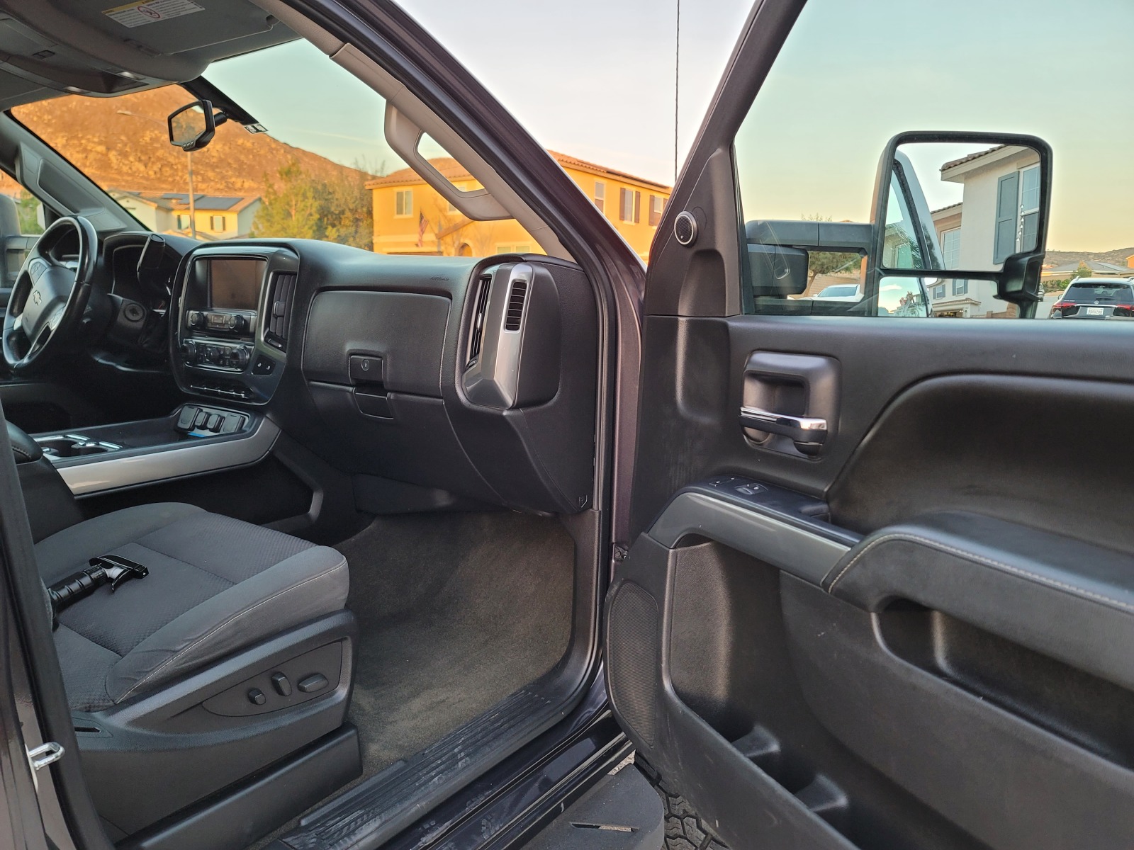For Sale: 2015 Chevy Silverado 2500HD  - photo15