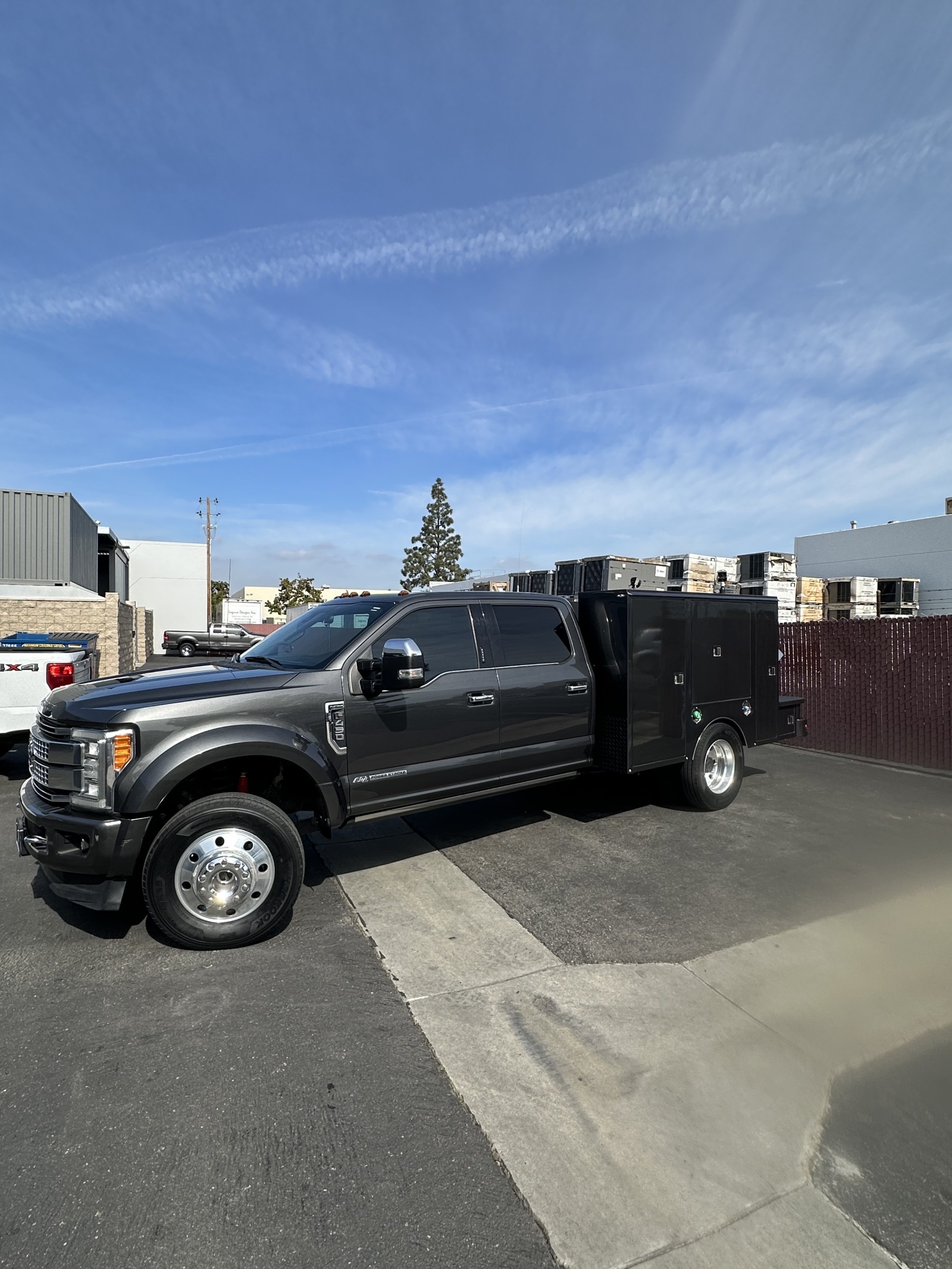 For Sale: 2017 Ford F450 Platinum Chase Truck - photo0