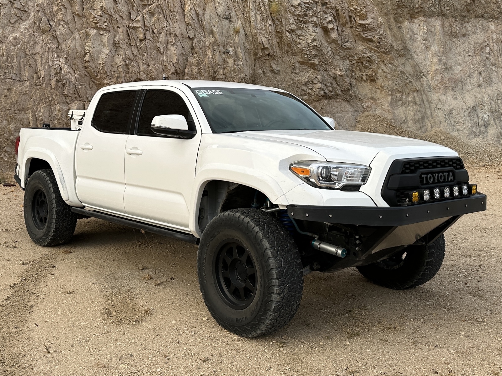 For Sale: 2016 Toyota Tacoma 4x4. Long Travel - photo0