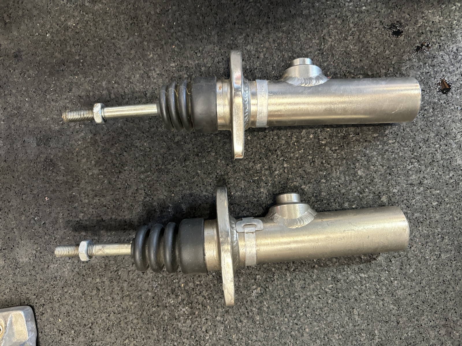 For Sale: Master cylinders, 3rd member, Coil springs - photo12