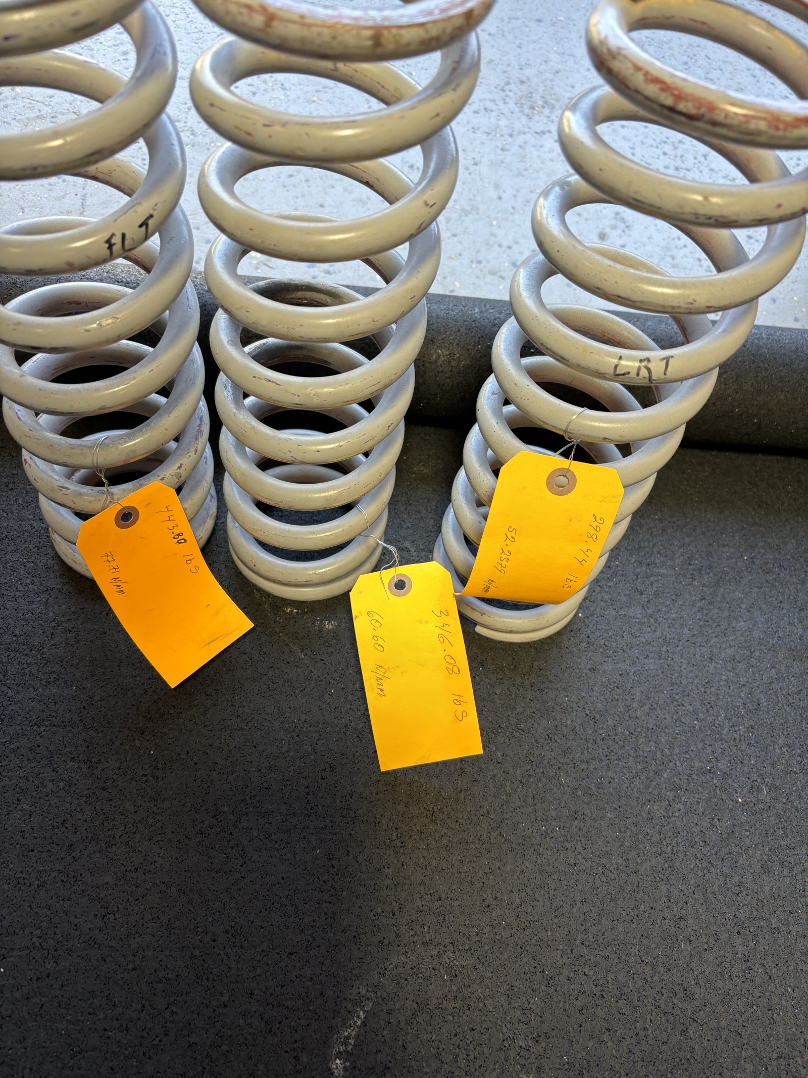 For Sale: Master cylinders, 3rd member, Coil springs - photo10