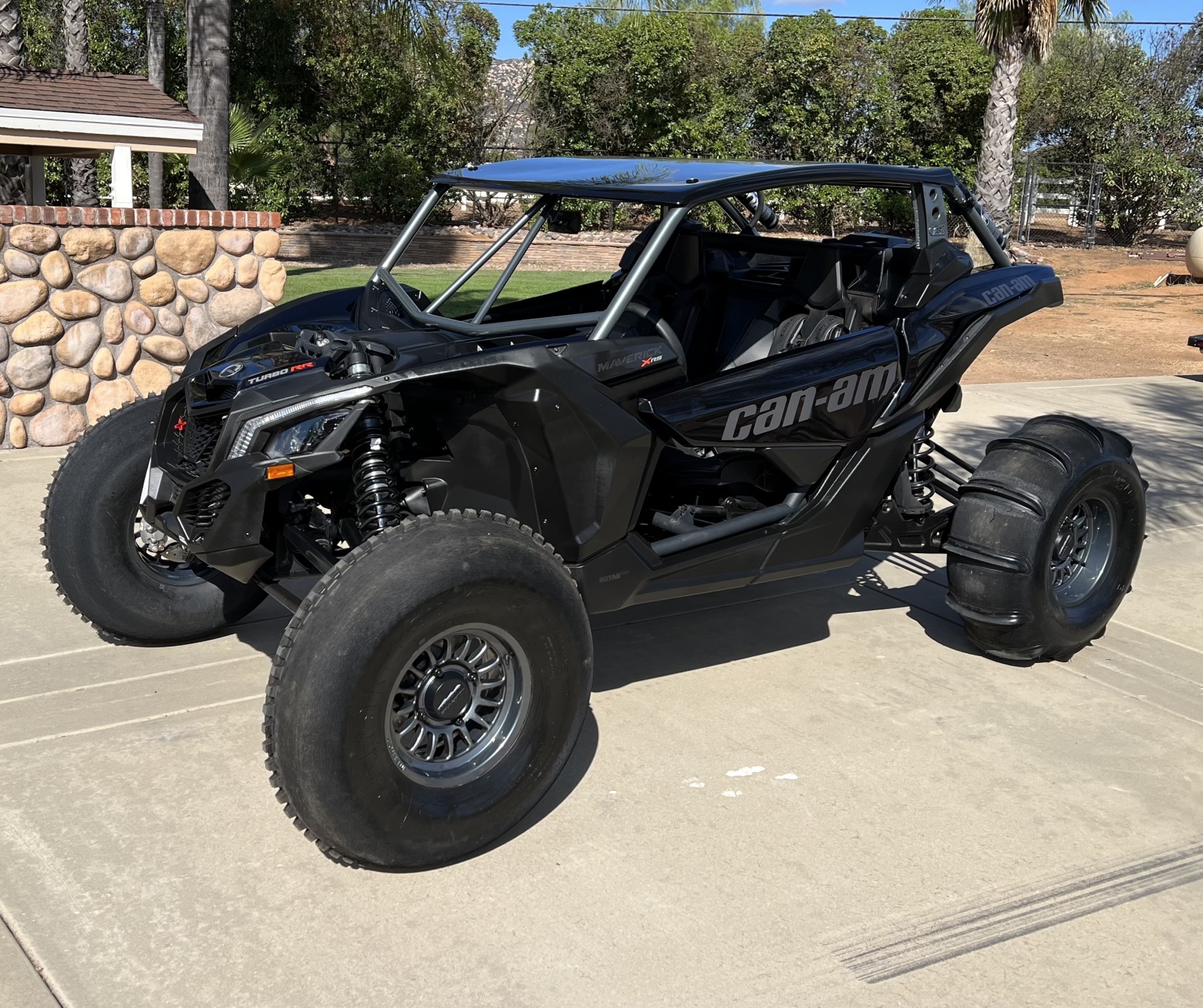 For Sale: Can-am X3 2 seat roll cage only forsale - photo0
