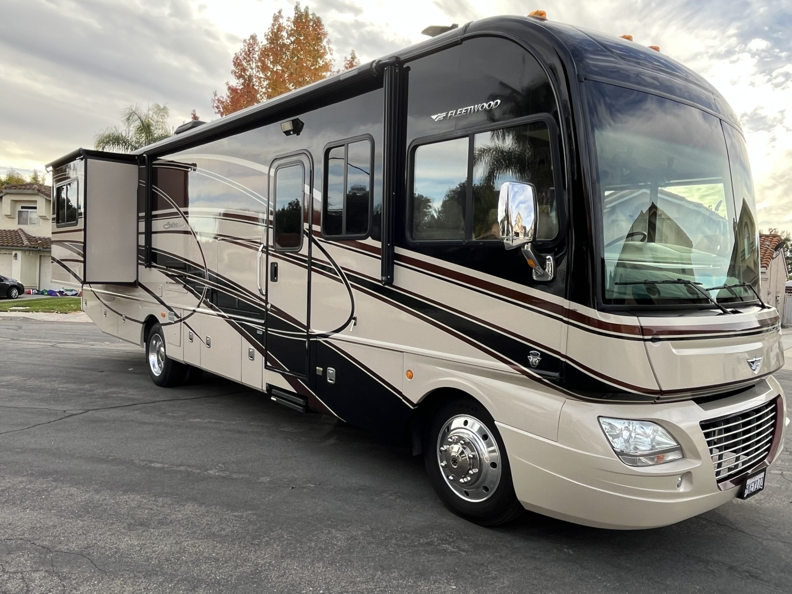 For Sale: 2014 Fleetwood Southwind - photo0