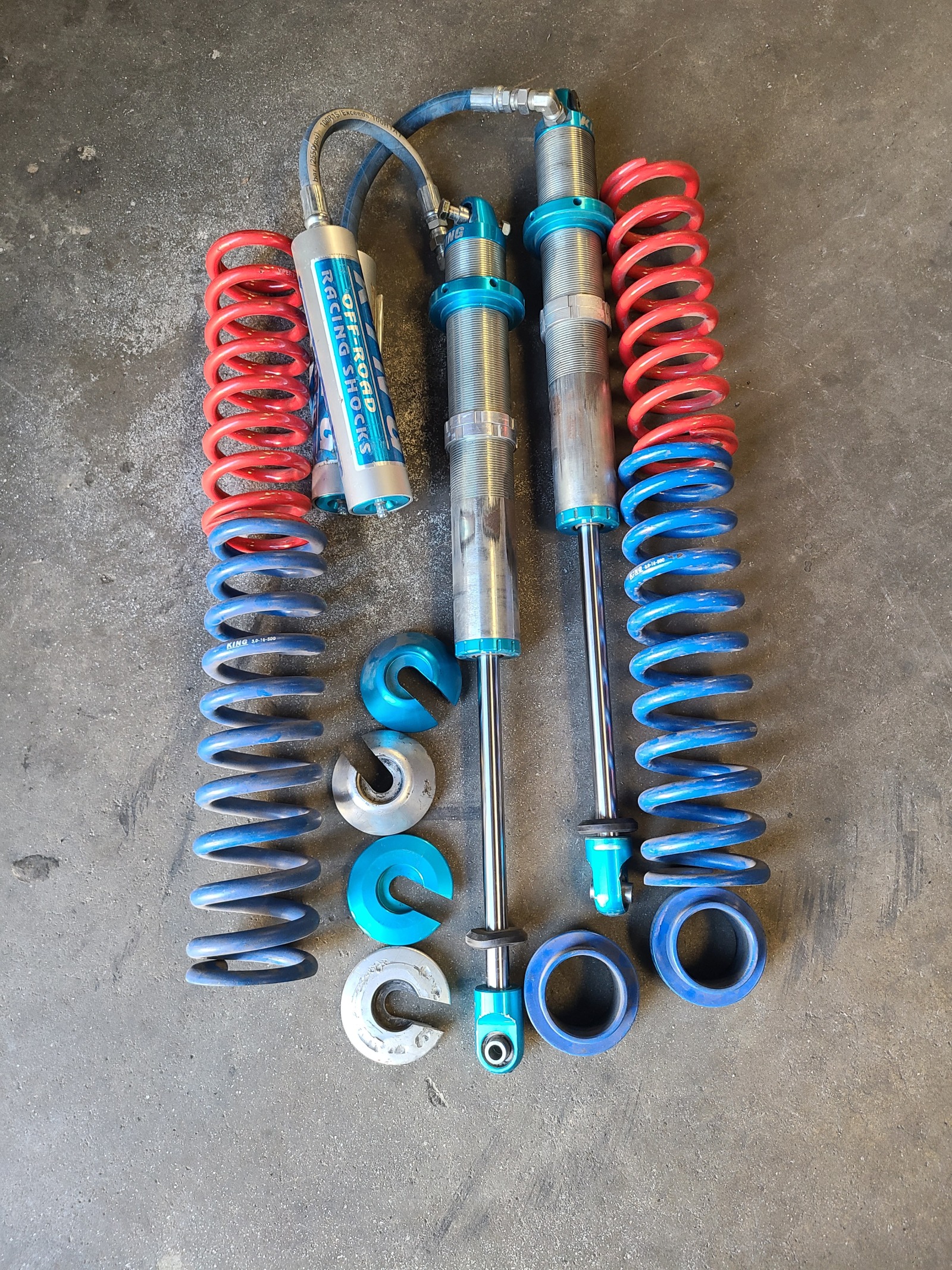 For Sale: King 2.5x12 coilovers  - photo0