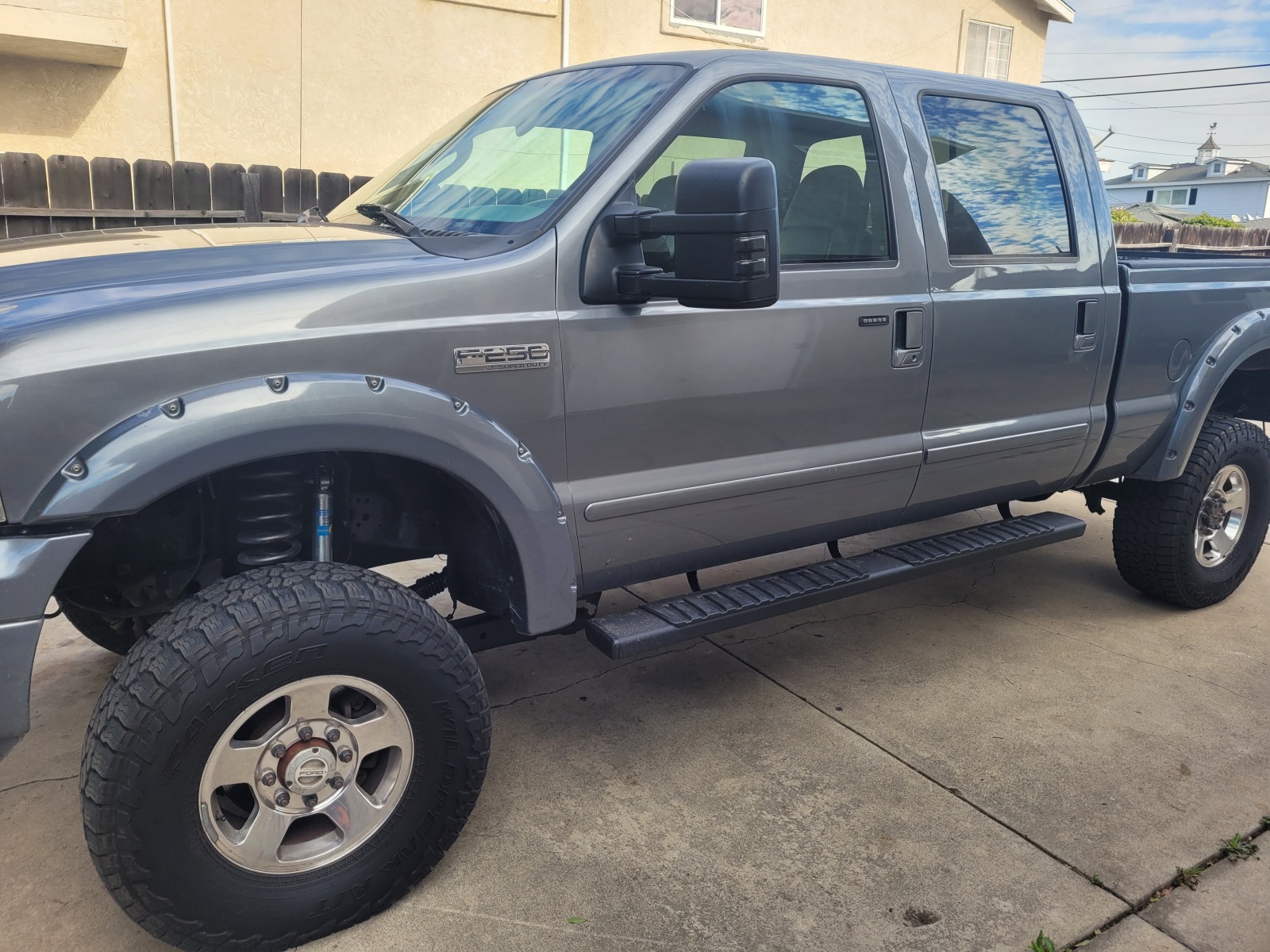 For Sale: 2005 F250 4x4 Diesel - photo2