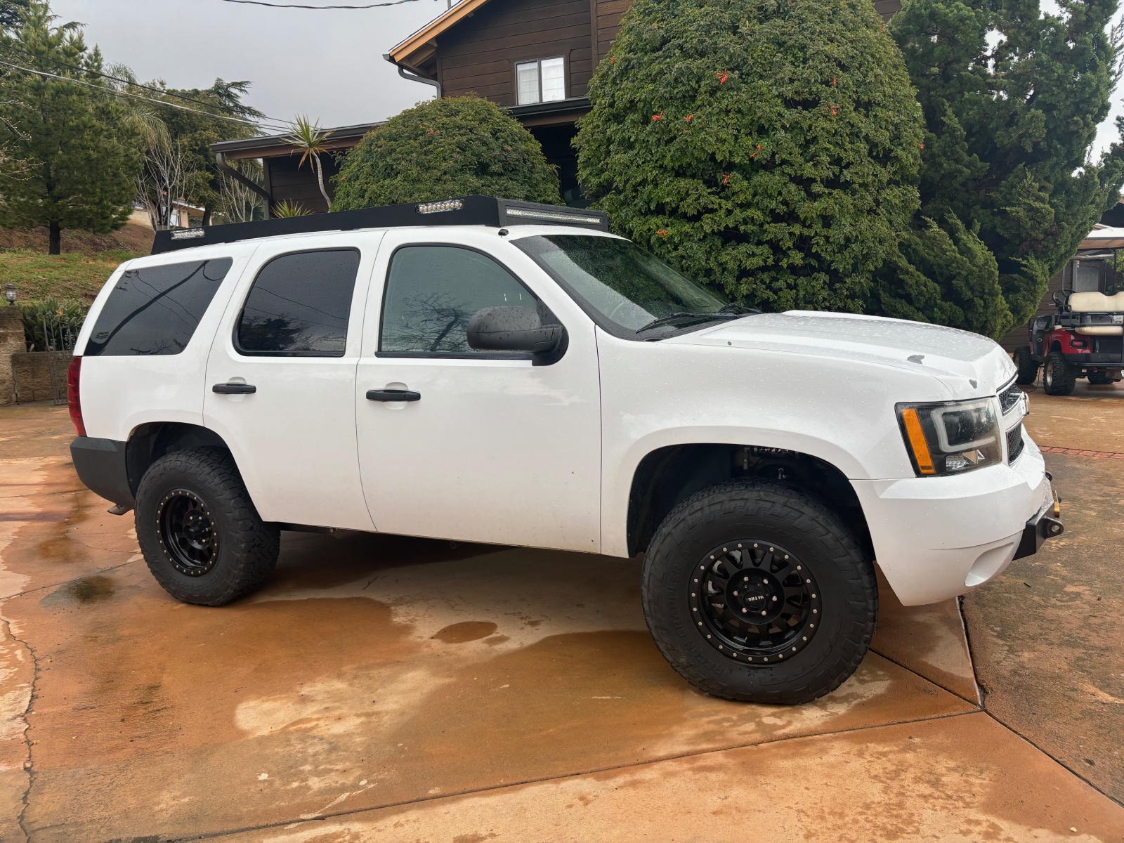 For Sale: 2011 Chevy Tahoe 4x4 - photo0