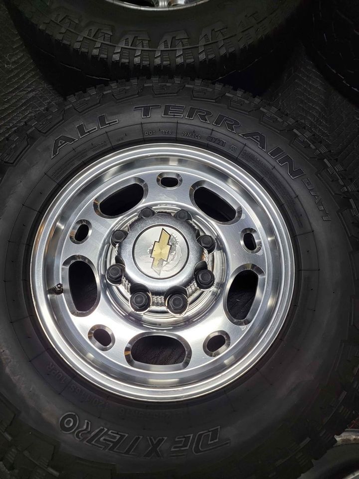 For Sale: WANTED CHEVY RIMS 8 LUG STOCK ALUMINUM RIMS - photo0
