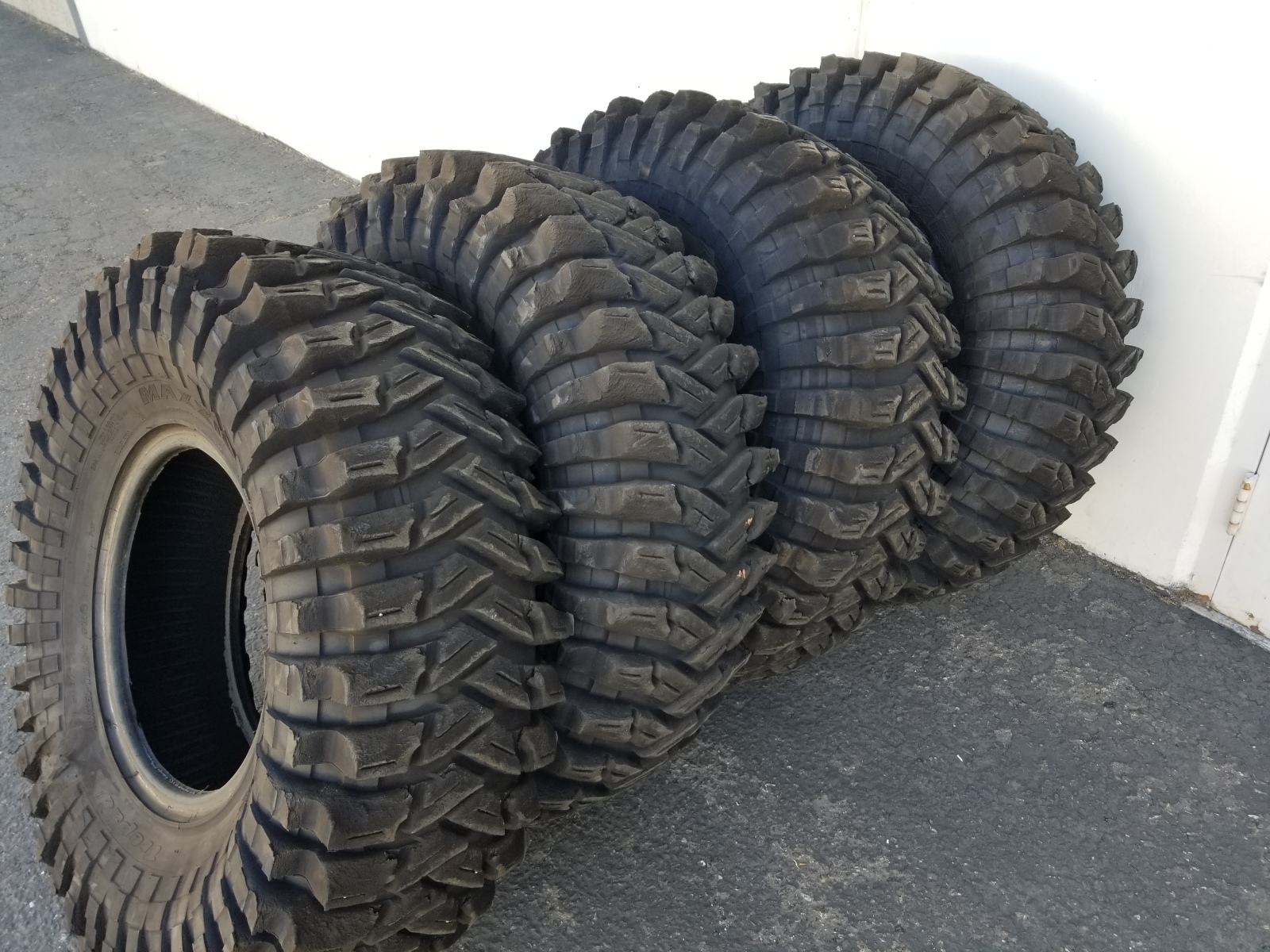 For Sale: 40in Maxxis Trepadors - photo0
