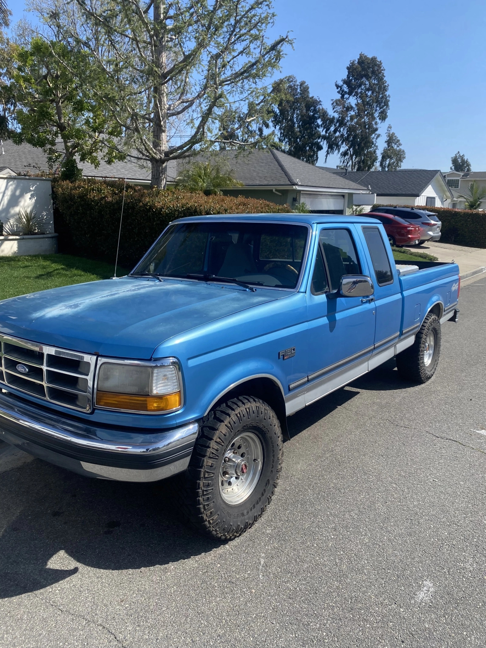 For Sale: 1992 Ford-150 extended cab 4x4 obs new motor good condition  - photo1