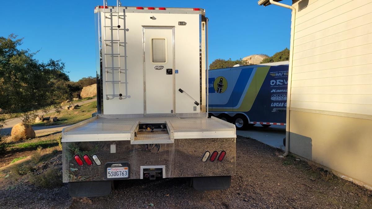For Sale: 2005 Renegade and Race Trailer - photo4
