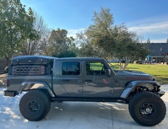 For Sale:2020 Jeep Gladiator Mojave