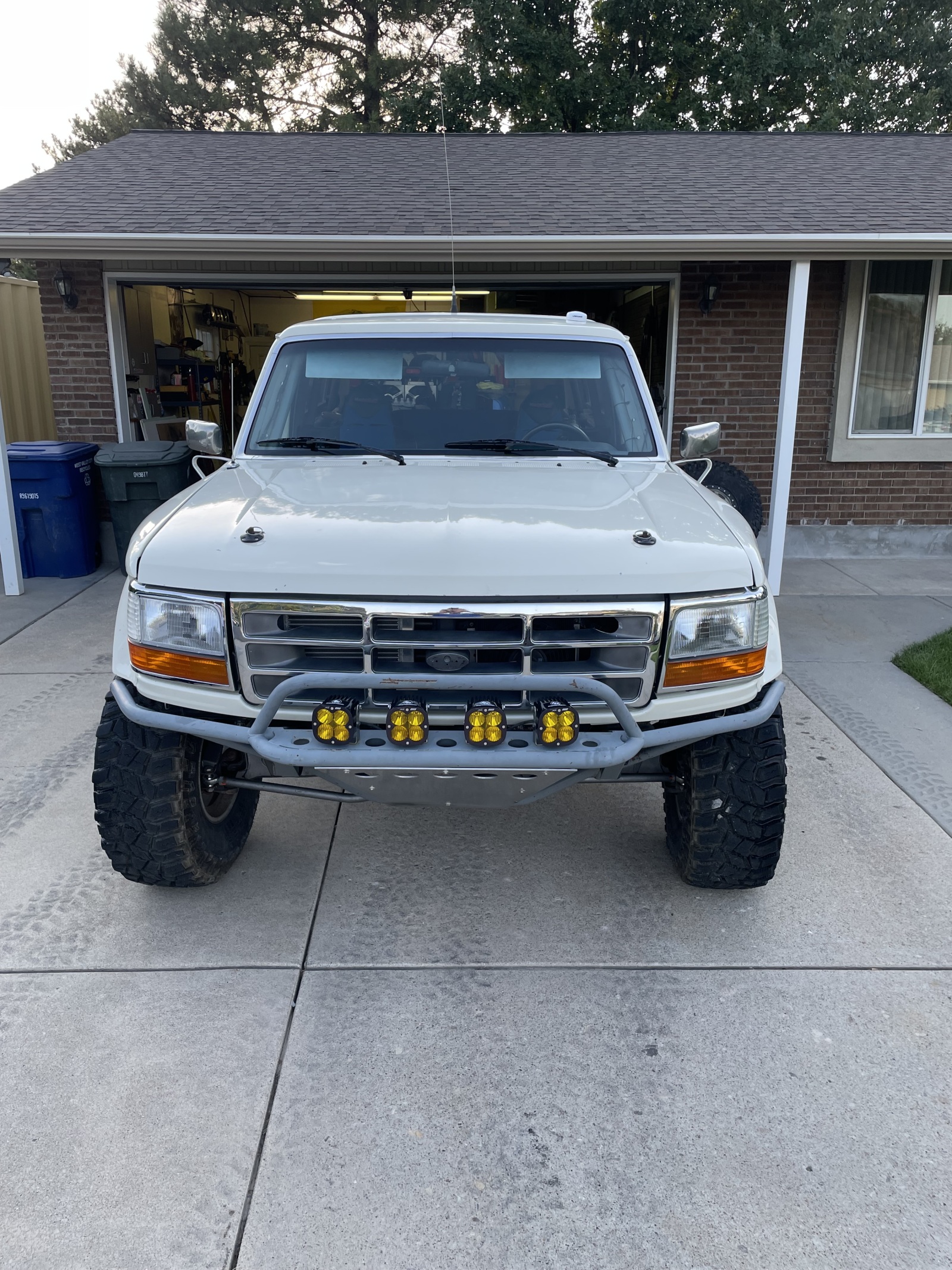 For Sale: Ford Bronco Pre Runner - photo1