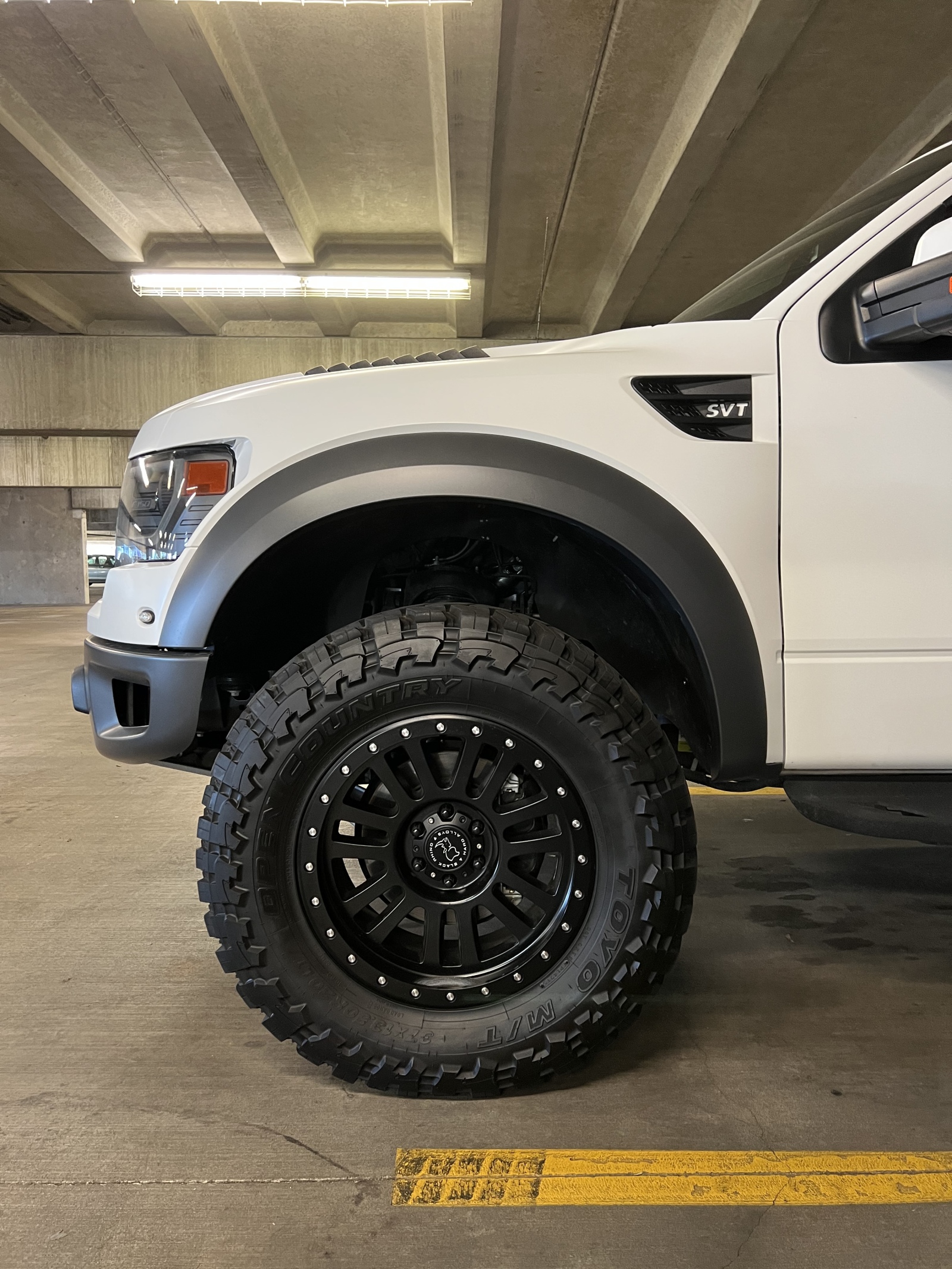 For Sale: PRICE DROP! | 2014 Ford SVT Raptor | ONLY 8,050 MILES!!! - photo1