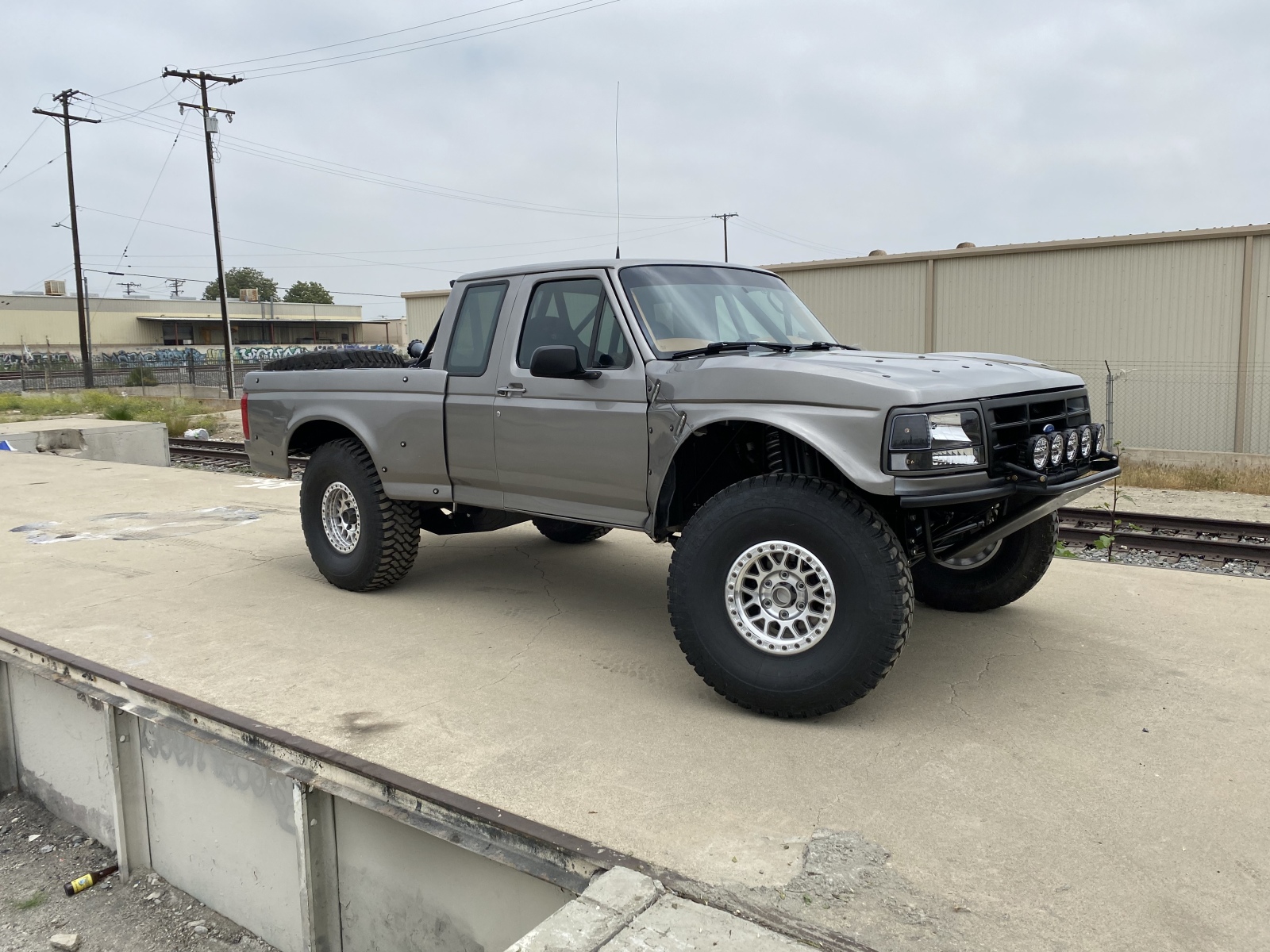 For Sale: OBS Ford F-150 Luxury Prerunner  - photo11