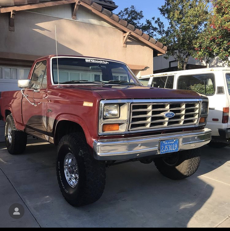 For Sale: 1983 Ford F-150 SIGLE CAB 4X4  - photo0
